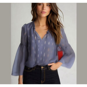 Jennifer Lopez English Manor Blue Crush blouse